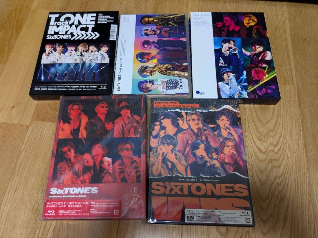 SixTONESグッズまとめ売り！