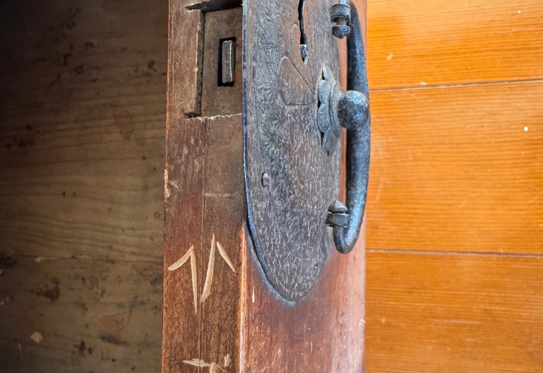 仙台箪笥　和箪笥　鍵付き　アンティーク　古道具　モダン家具　キャビネット