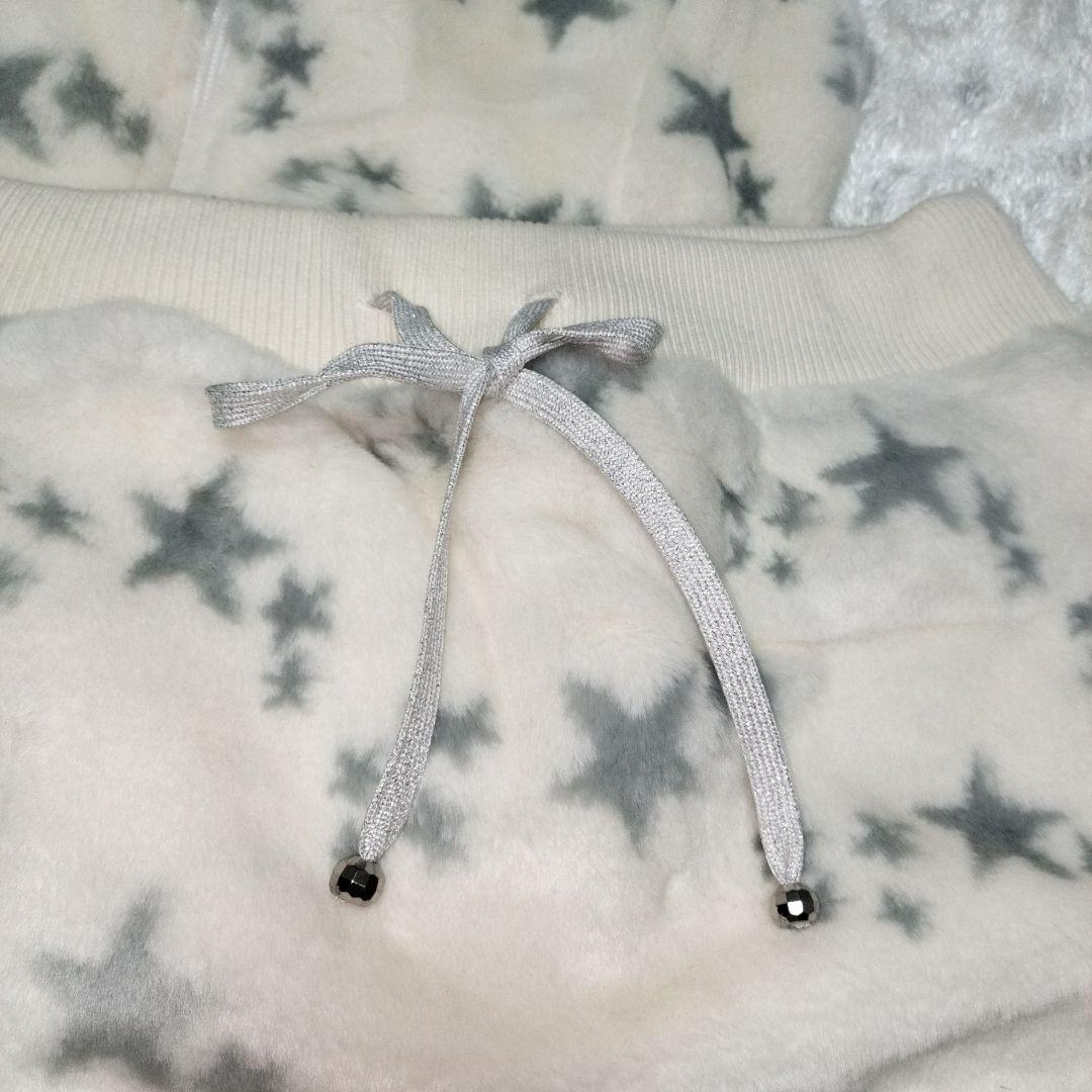 ふわふわ暖かいファー素材セットアップ ベスト＆スカート星柄Callaway