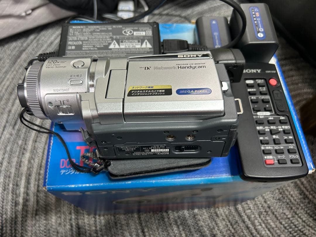 SONY DCR-TRV70K ビデオカメラ 本体