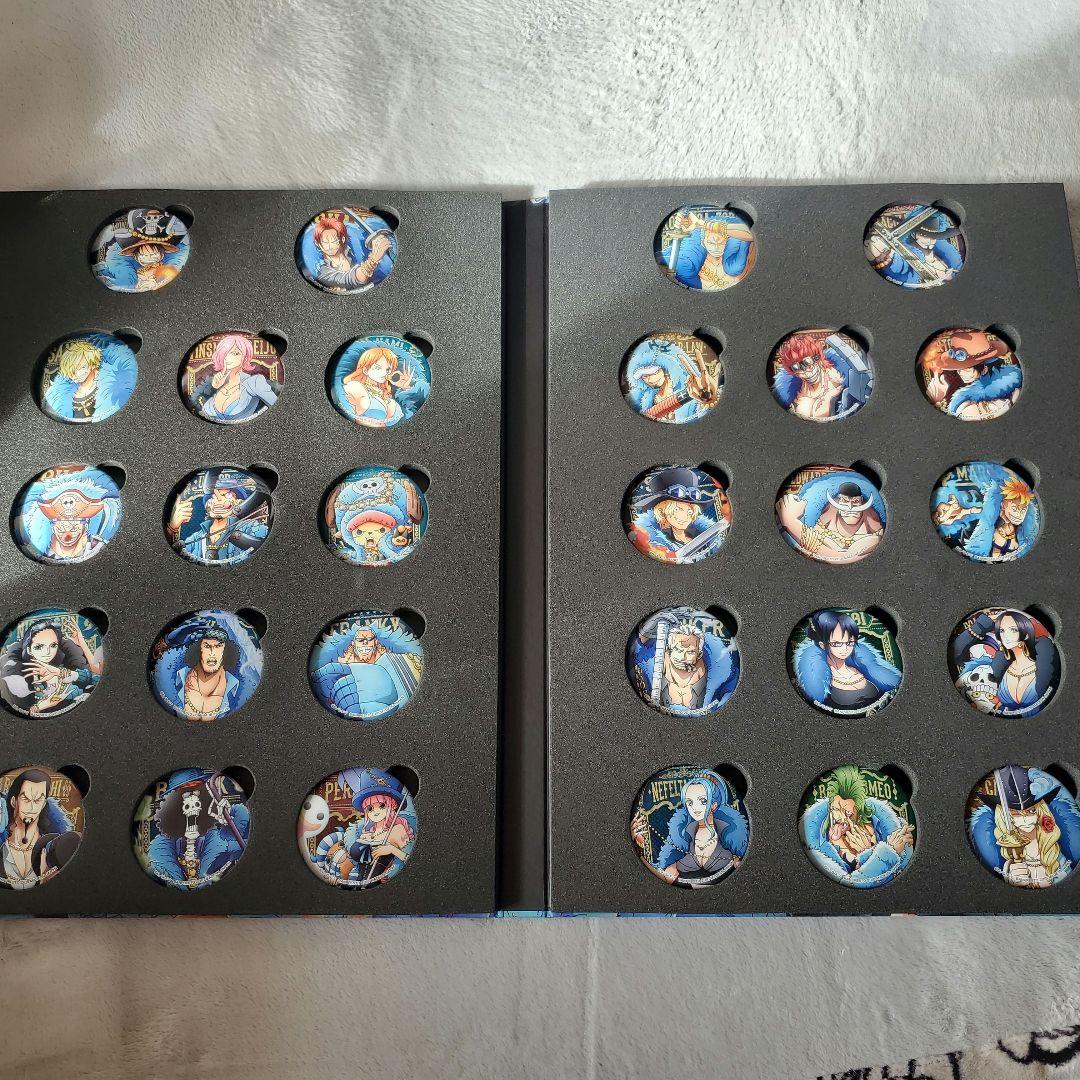 ONE PIECE 20周年缶バッチコレクションスペシャルボックス