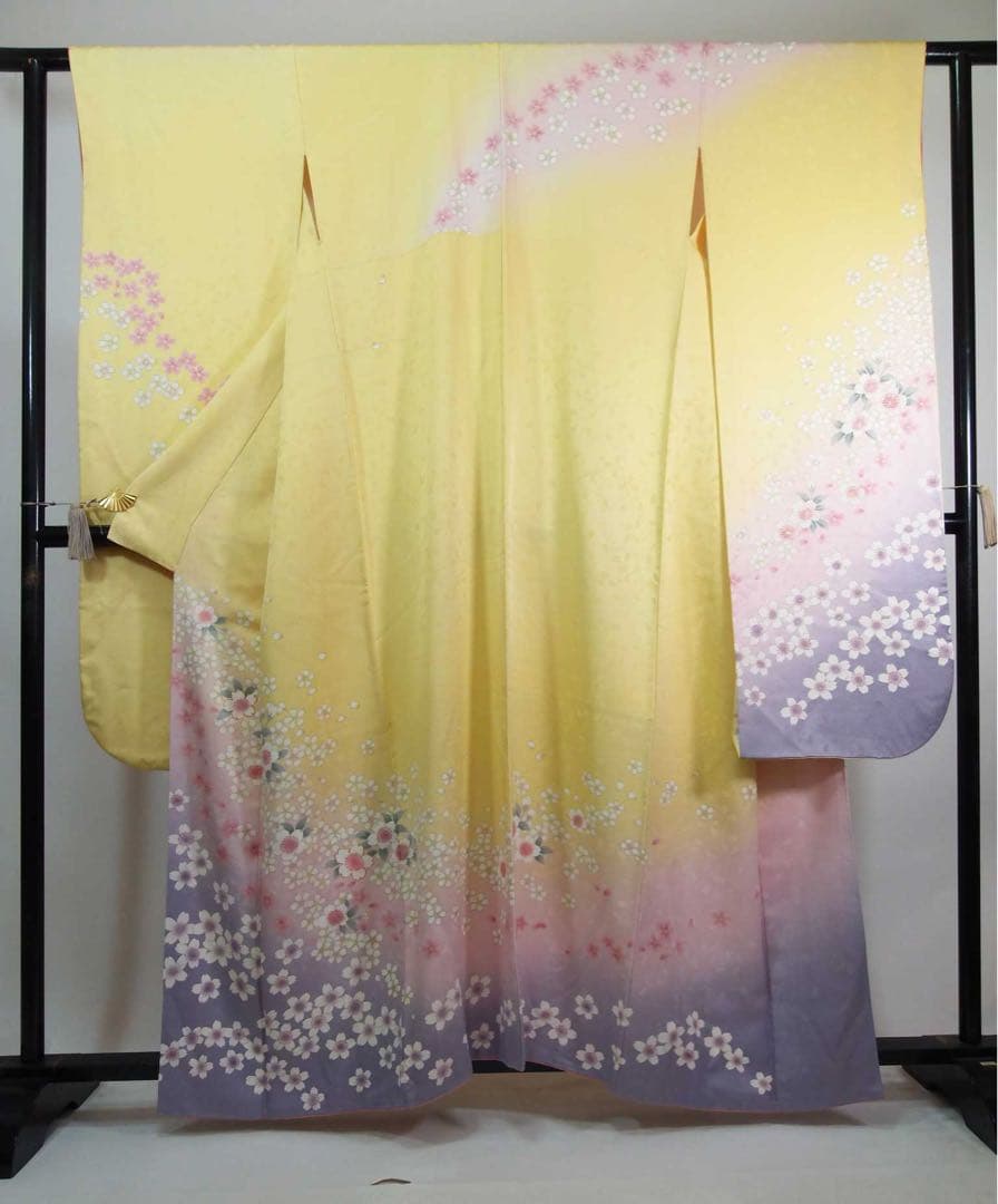 上品華やか】桜流し振袖＊金彩×金駒刺繍／黄×藤紫グラデーション＊パールトーン加工