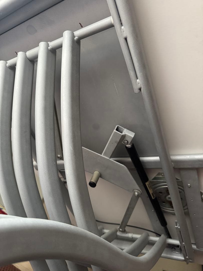 【最終値下げ】イタリア製BREVETTATO 拡張式&昇降式 ダイニングテーブル