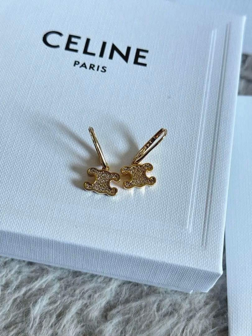 セリーヌ　ピアス