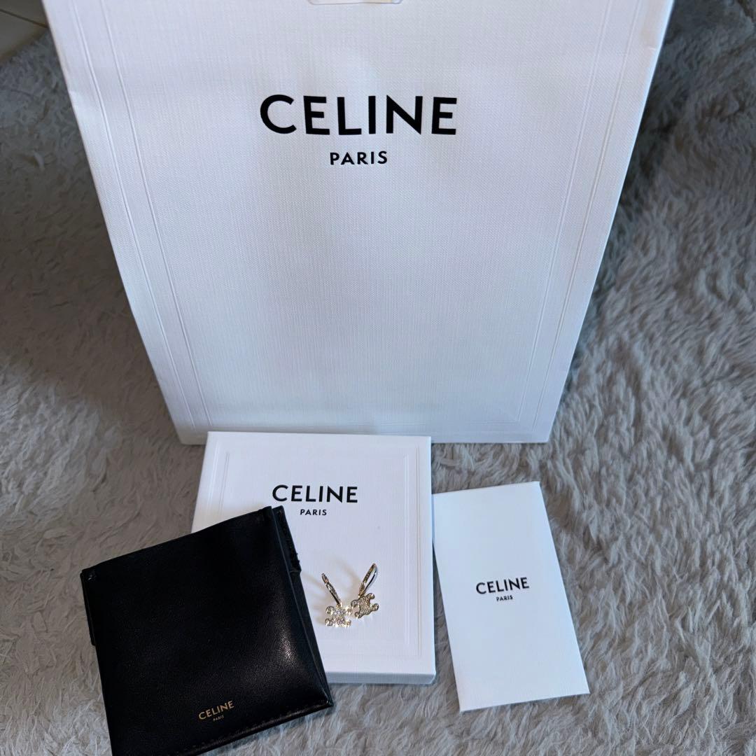 セリーヌ　ピアス