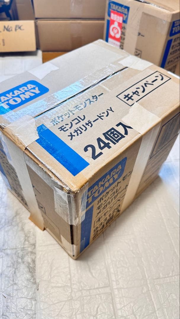 新品1カートン　モンコレ　メガリザードンY