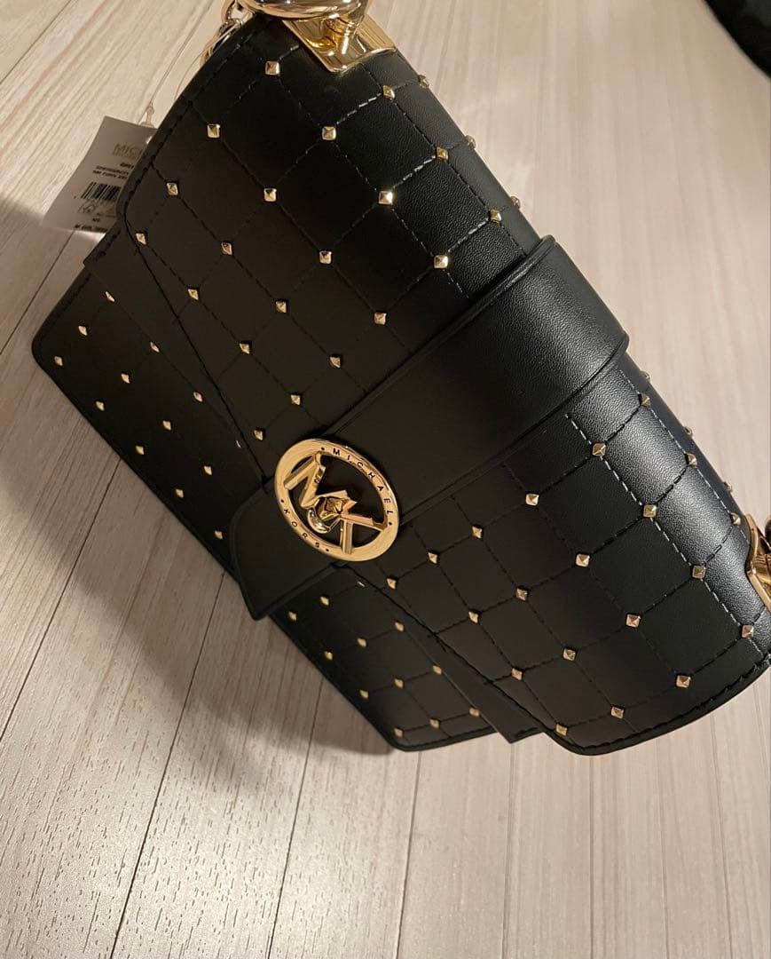 Michael Kors スタッズ付きショルダーバッグ