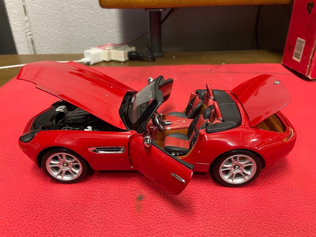 京商　BMW Z8 レッド