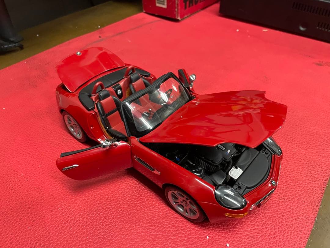 京商　BMW Z8 レッド