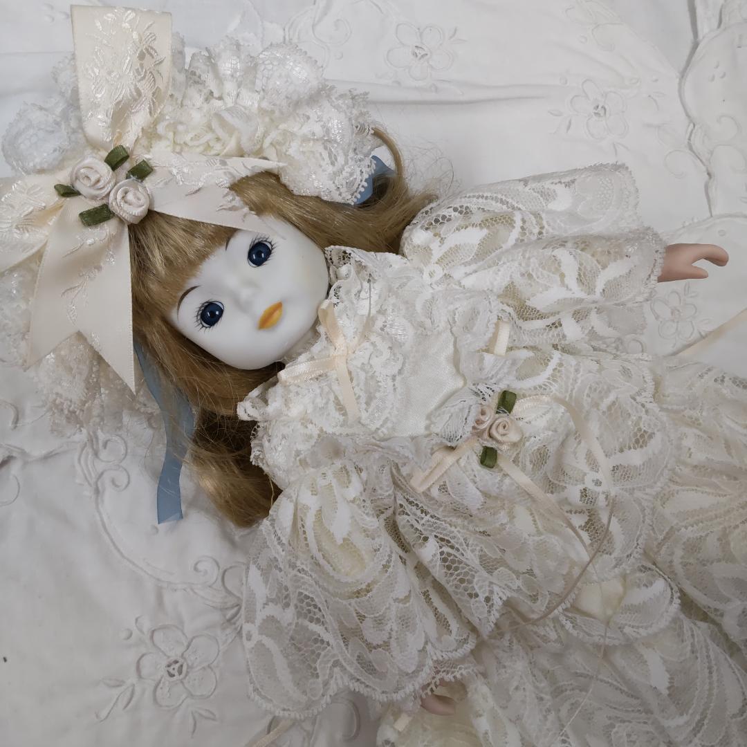 創作人形　現代人形　イギリス　ドール　ポーセリンドール
