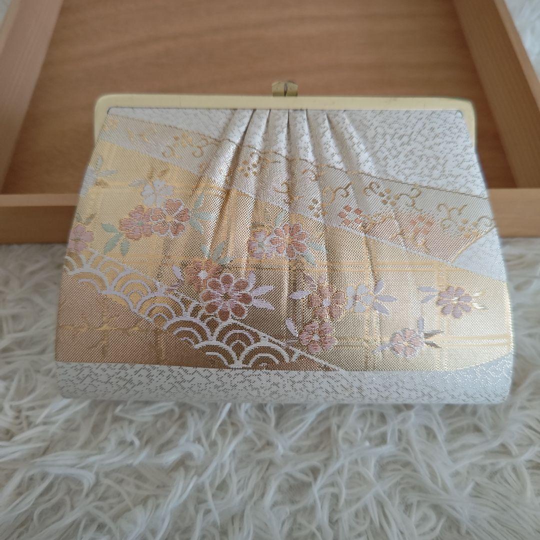 美品✨　花柄 和装用バッグと草履 セット　ホワイト×ゴールド