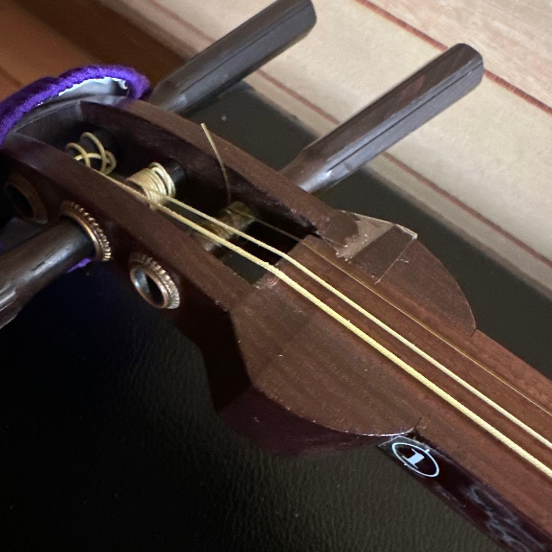 三味線本体 細棹 ハードケース付き 秋田三味線 長唄等 ３弦 訳あり