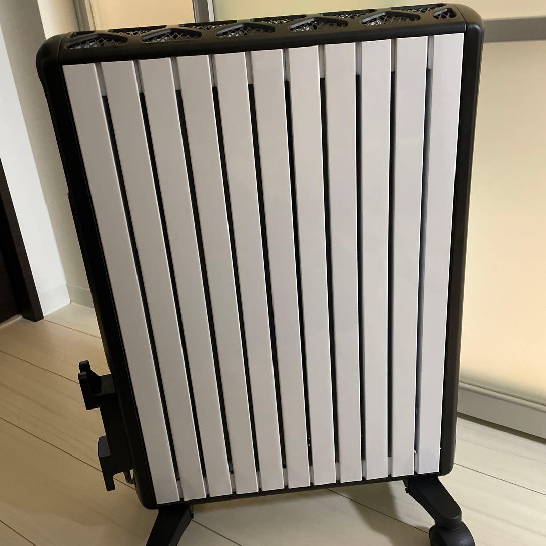 デロンギ　オイルヒーター✴︎ほぼ新品