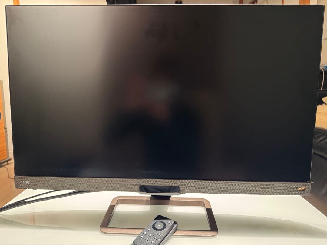 32インチ IPSパネル 4Kモニター 2.1chスピーカー搭載 EW3280U