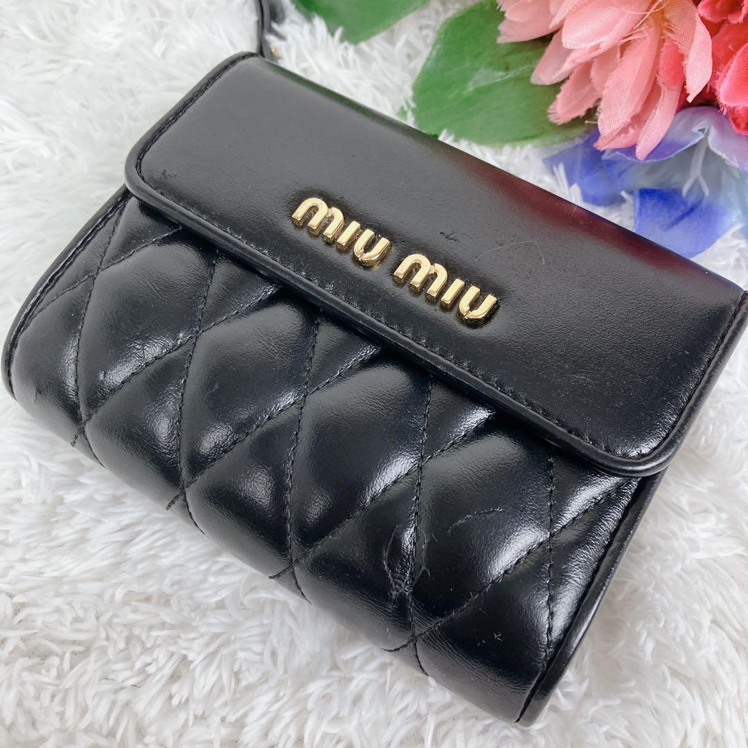 専用FRID搭載✨ミュウミュウ 折り財布 5ML002 マテラッセ 黒 ゴールド