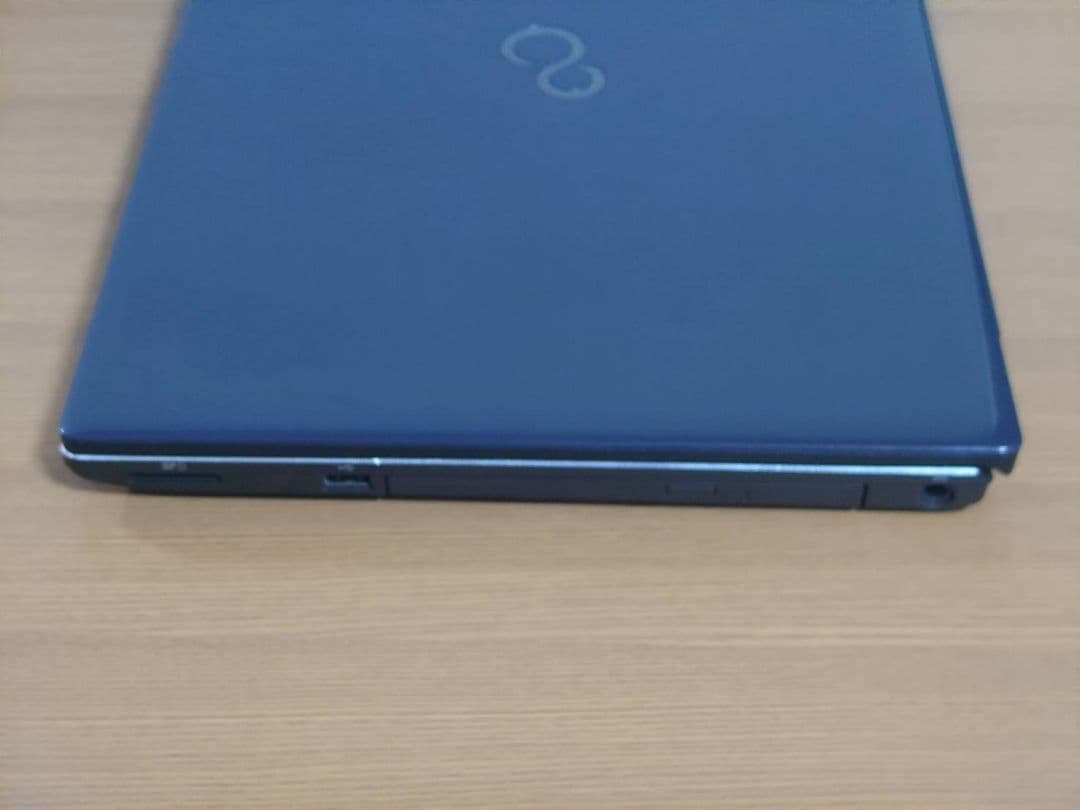 富士通　ノートPC　NH90/E2　FMVN90E2B　17.3型　ブラック