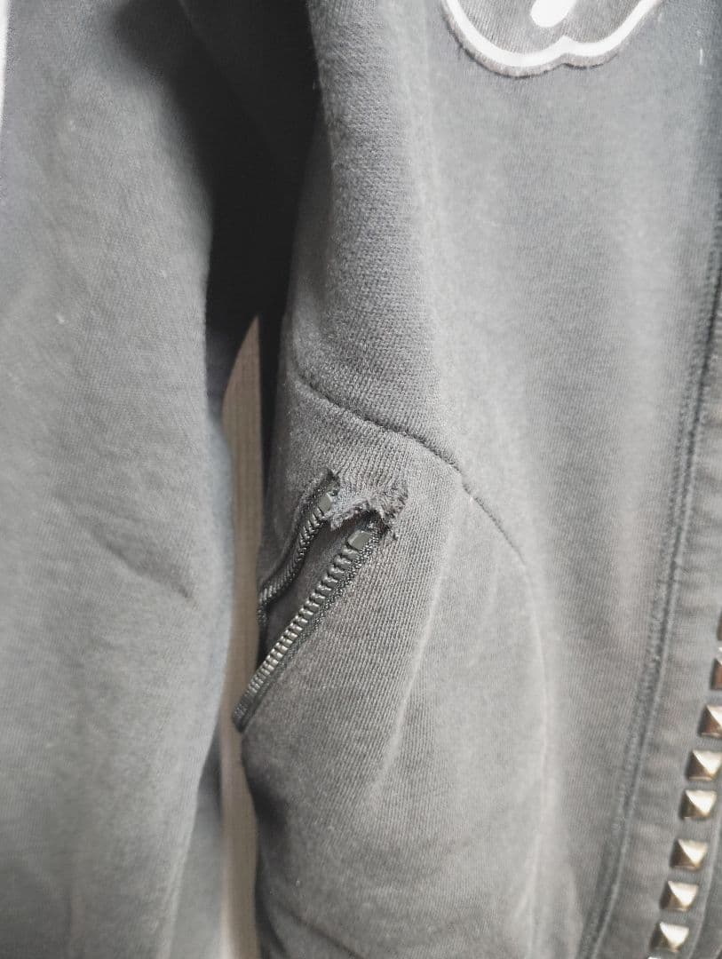 ヒステリックグラマー　スタッズ ワッペンパーカー 黒