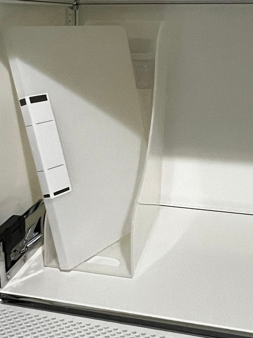 【美品/15%オフ】USMハラー キャビネット4段(鍵付き)