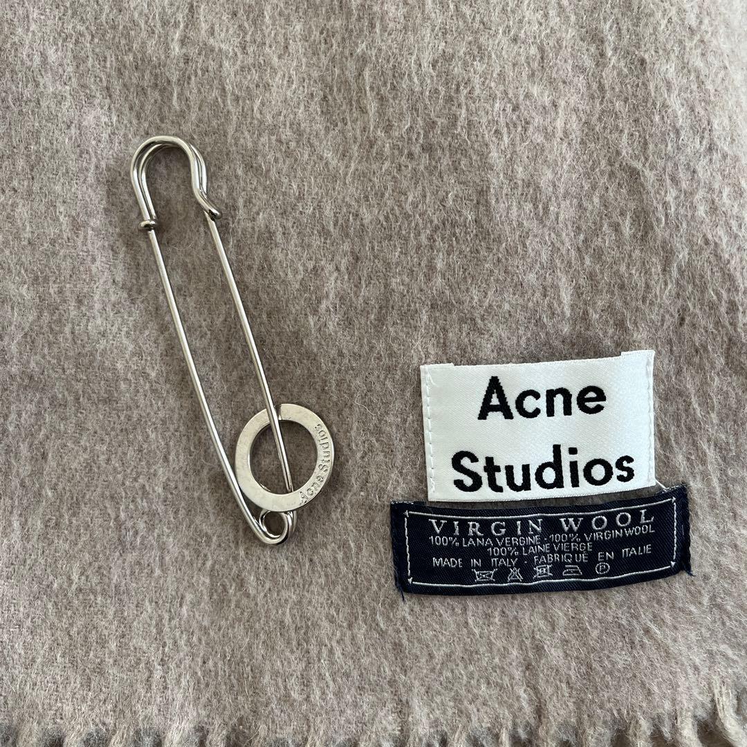 acne studios マフラー