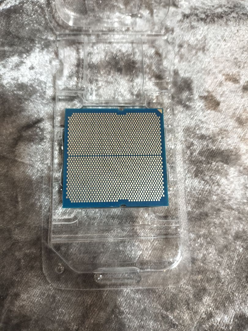 AMD Ryzen 7 7800X3D CPU　美品