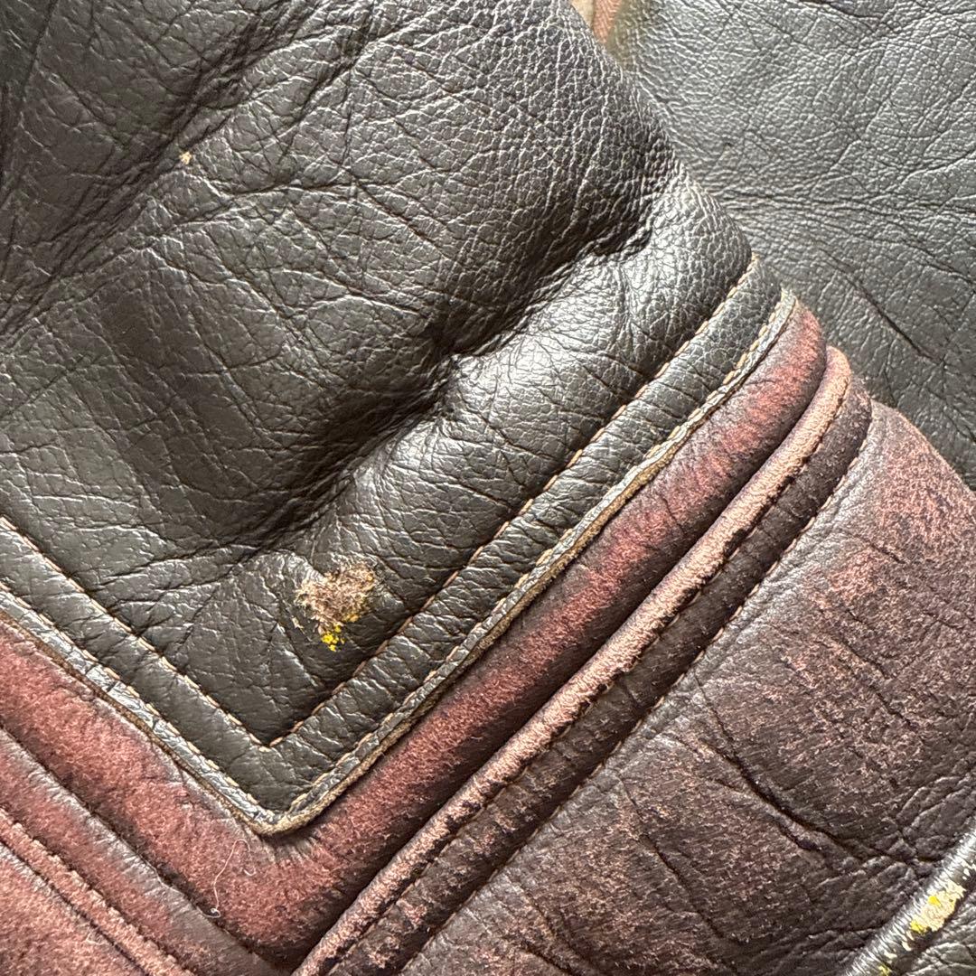 再評価3倍以上価値‼️お宝‼️フライトジャケット米国海軍仕様M445皮の素材を変更