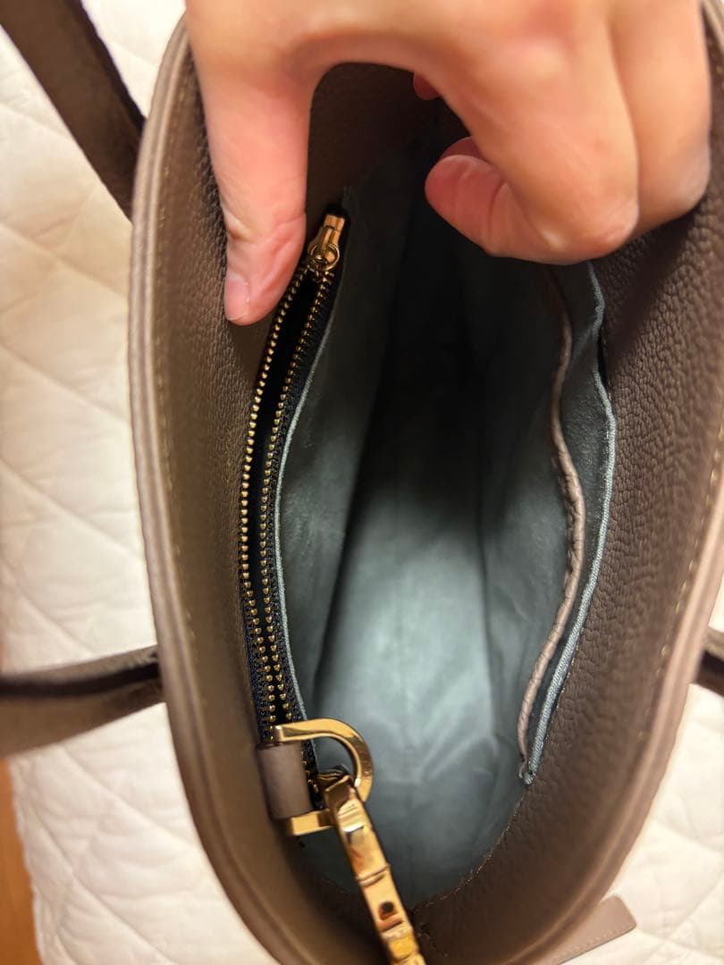 エポイ　EPOI リツ　ショルダー　バッグ　ハンドバッグ　トープ　エトゥープ