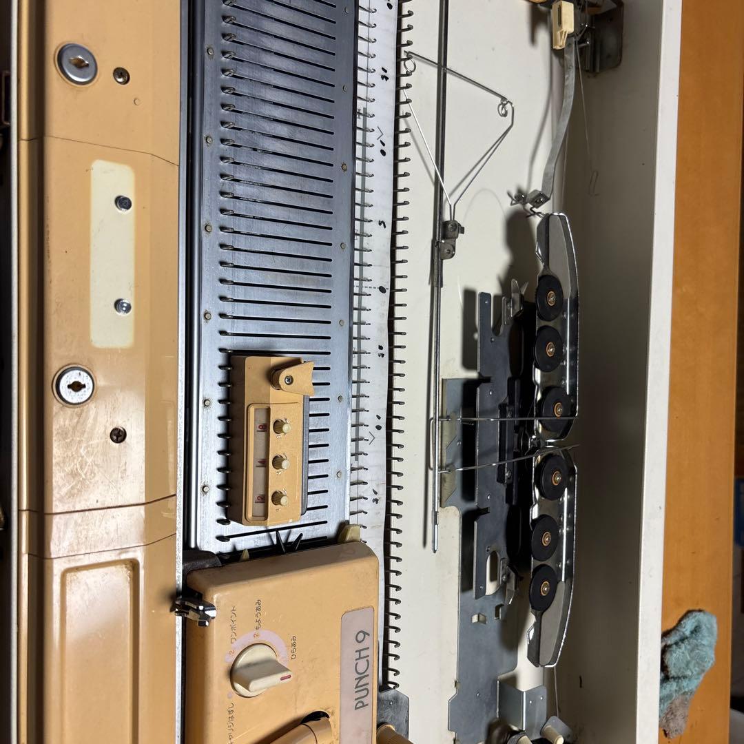 ブラザー太編機PUNCH9