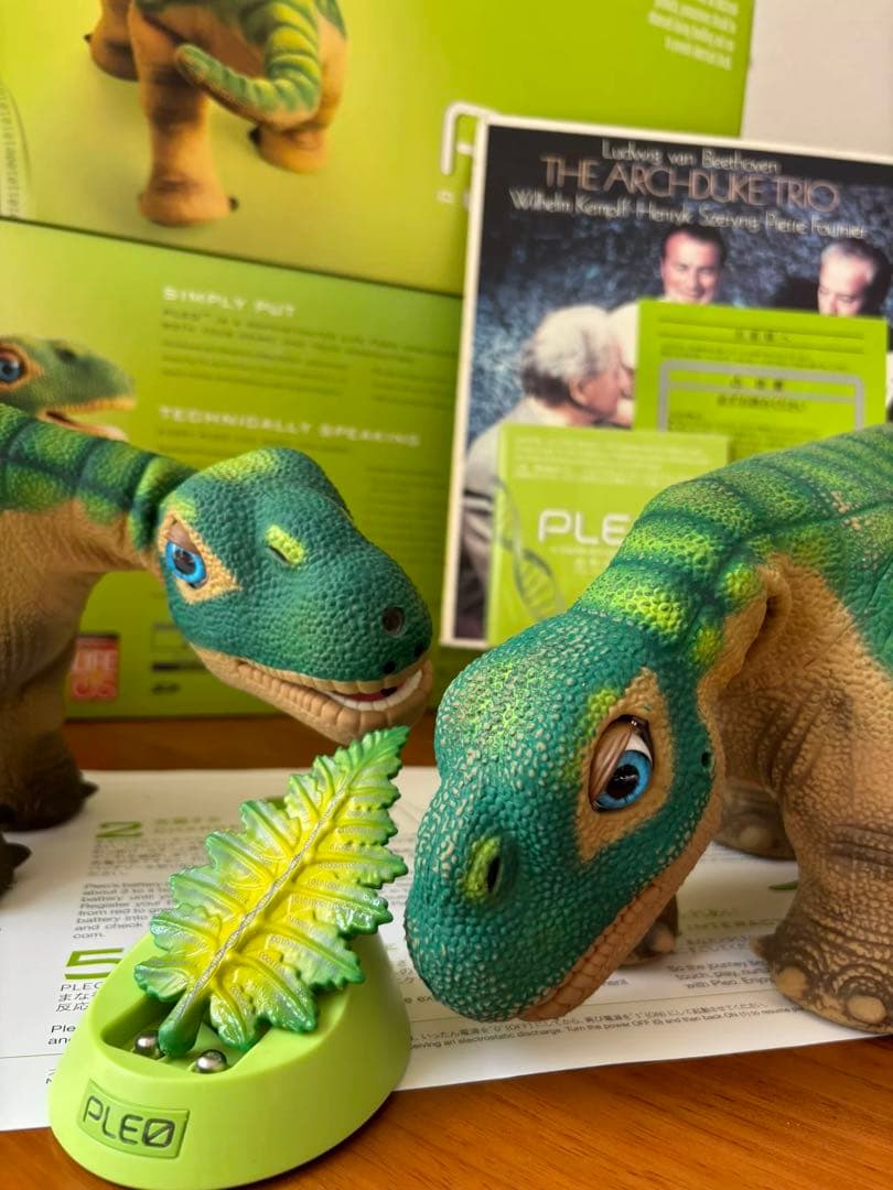 PLEO 恐竜ロボット 自動動作