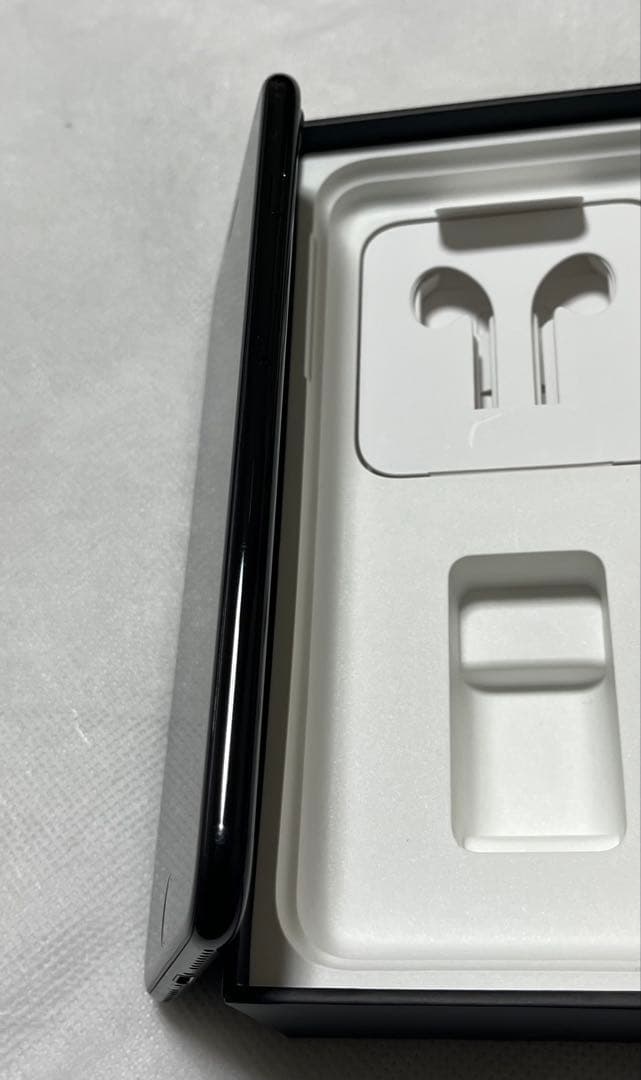 Apple iPhone 7 Plus 128GB ジェットブラック 本体