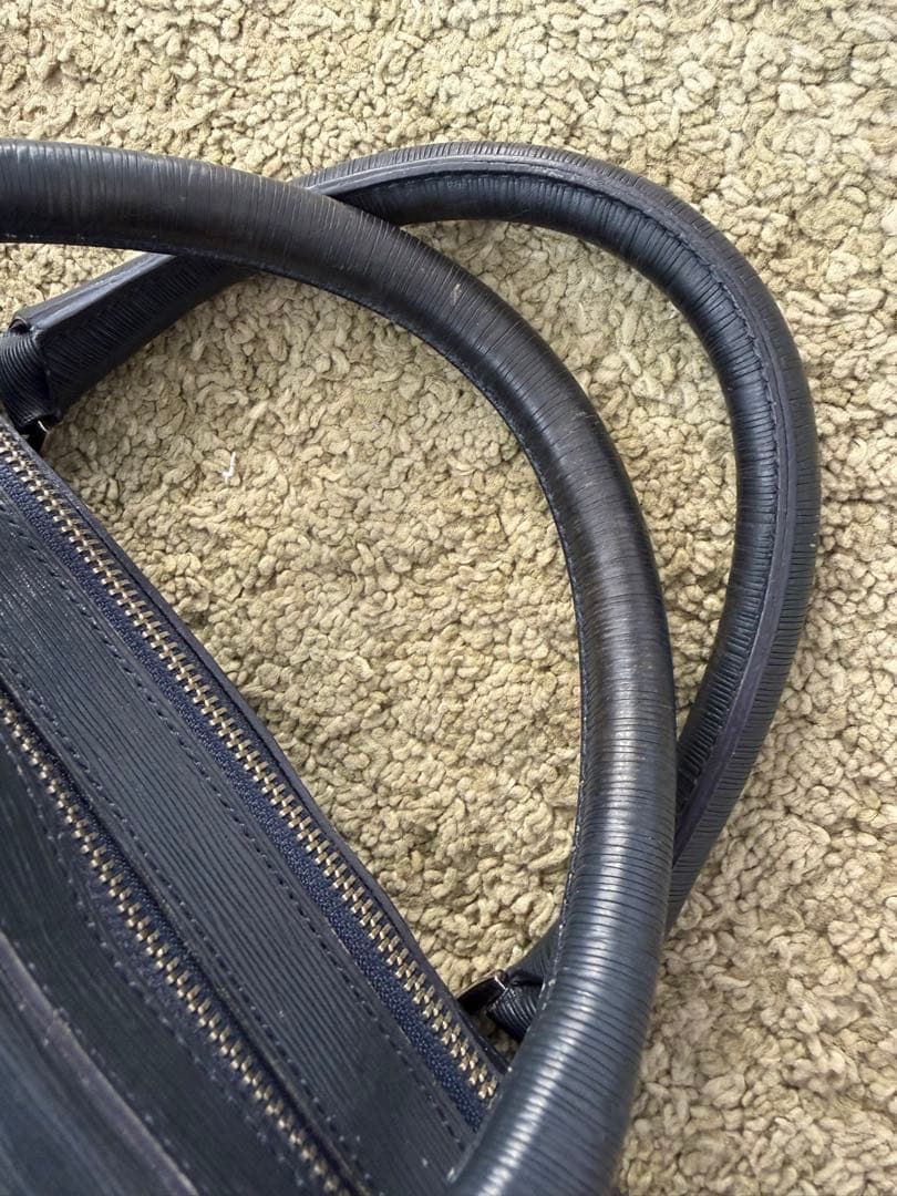 ピエールモルビダ　ビジネスバック