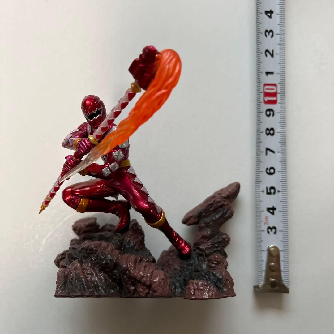 黒十字軍ポーチと戦隊ヒーロー ジオラマフィギュア セット