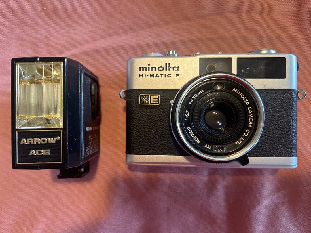 Minolta Hi-Magic F Arrow Aceのフラッシュ付き