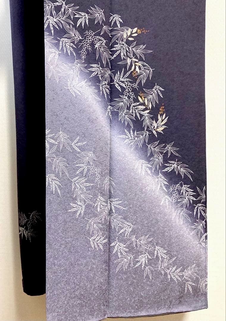 ご予約中です 初春 吉祥南天柄 上質正絹紋意匠 一つ紋 訪問着 深い濃紺色