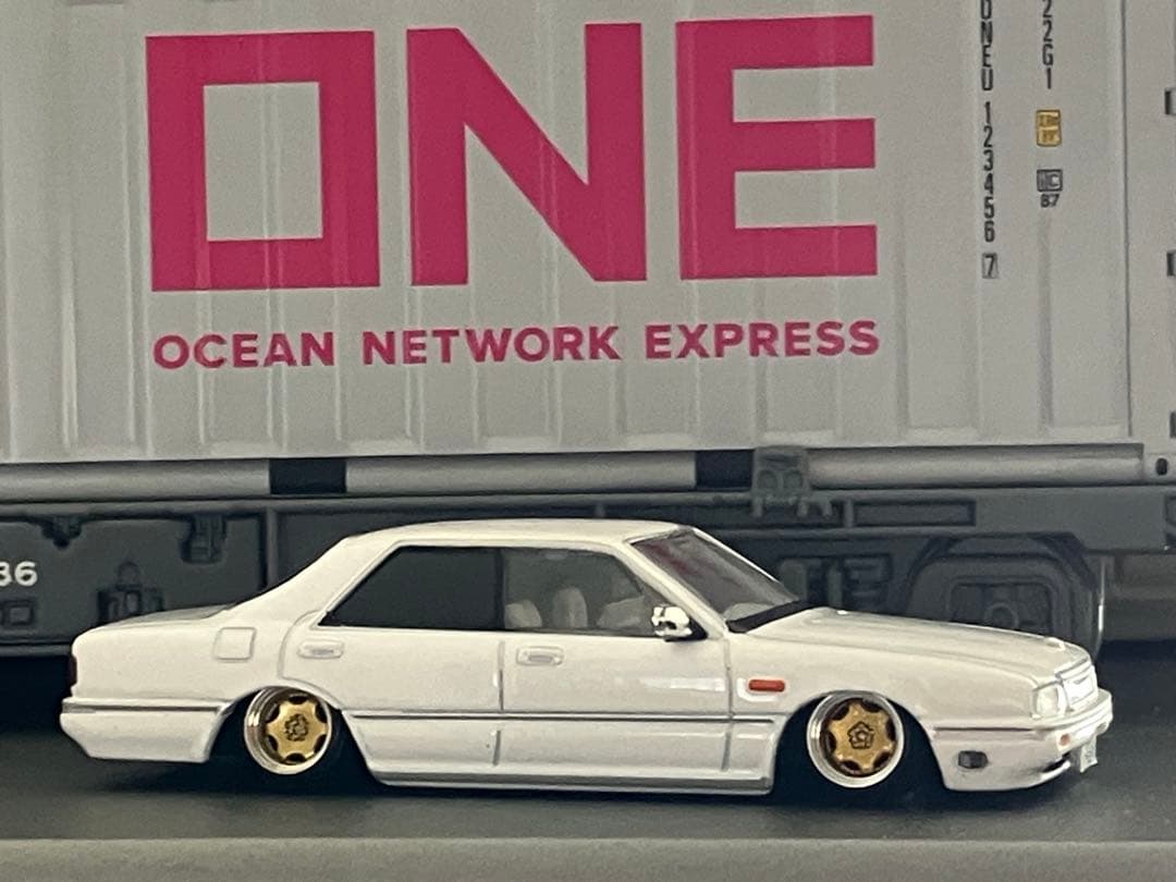 1/64 ミニカー　日産　シーマ　改造
