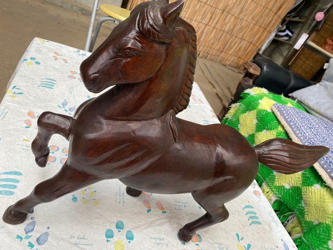 木製馬の彫刻 約50センチ×30センチ