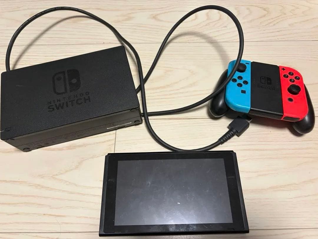Nintendo Switch 本体　テレビ接続付き　三点セット