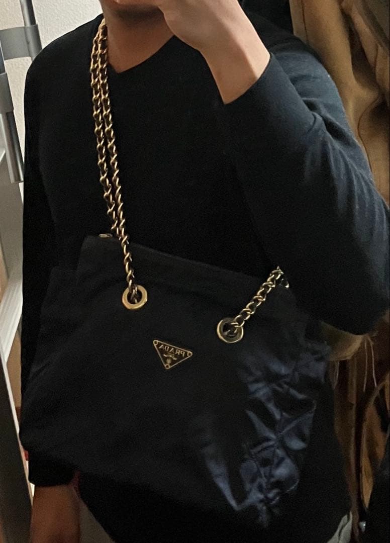 PRADA キルティングナイロンバッグ ブラック