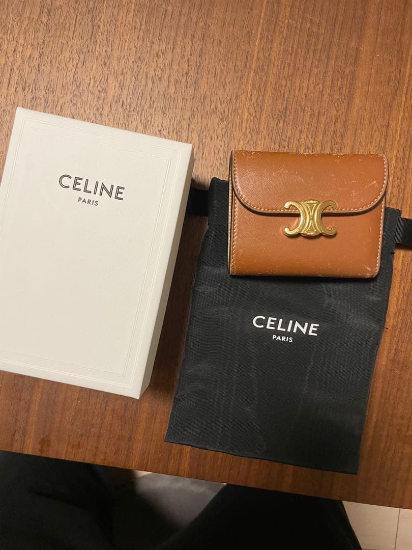 CELINE トリオンフ　三つ折り財布 ブラウン