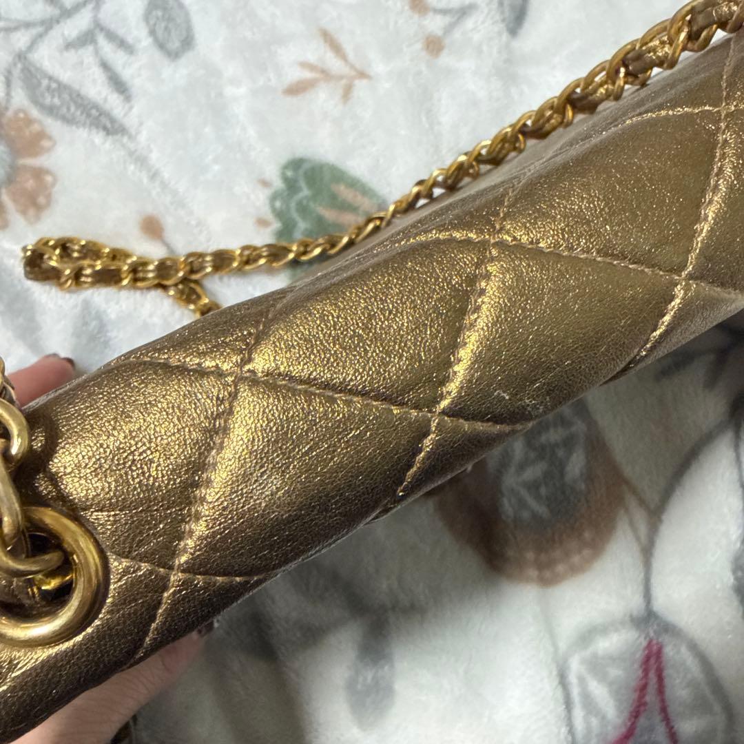 バッグ CHANEL Vintage Gold Leather Flap Bag