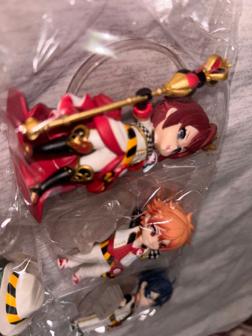 ツイステ デフォルメフィギュア シリーズ1 ハーツラビュル寮 6体セット