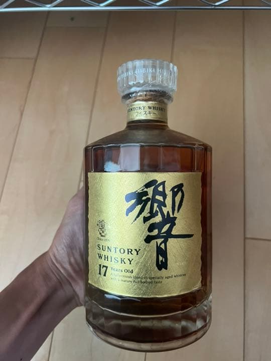 サントリー 響 17年 ゴールドラベル　700ml