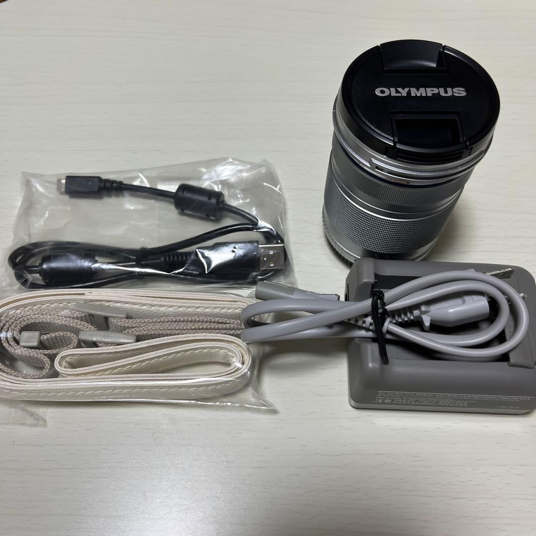 OLYMPUS PEN E-PL9 ダブルズームキット ホワイト