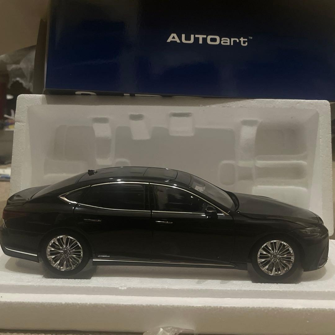 オートアート　レクサス　LEXUS LS500h 1/18