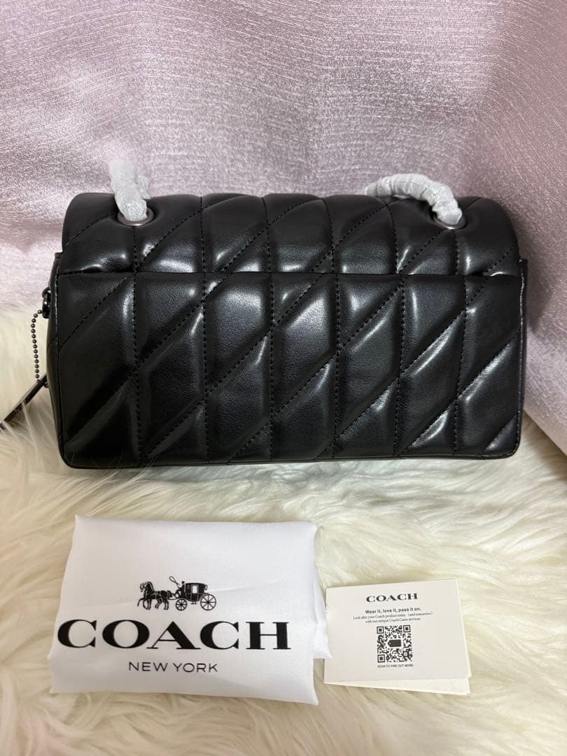 COACH ブラック ショルダーバッグ キルティング26cm