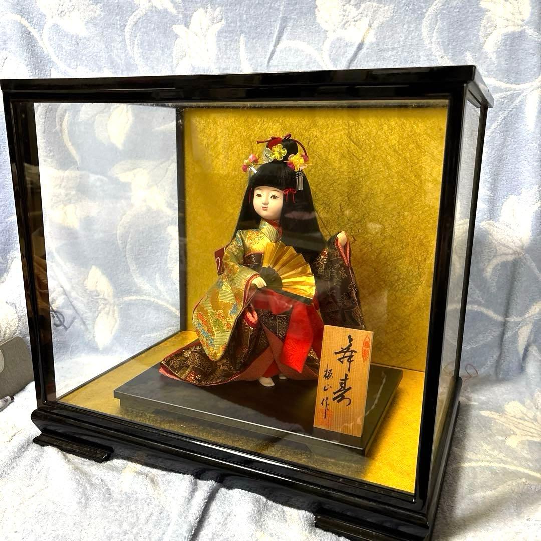 日本人形 市松人形 金扇子 舞踊 台付き 正絹 美少女 御所人形 桜山作