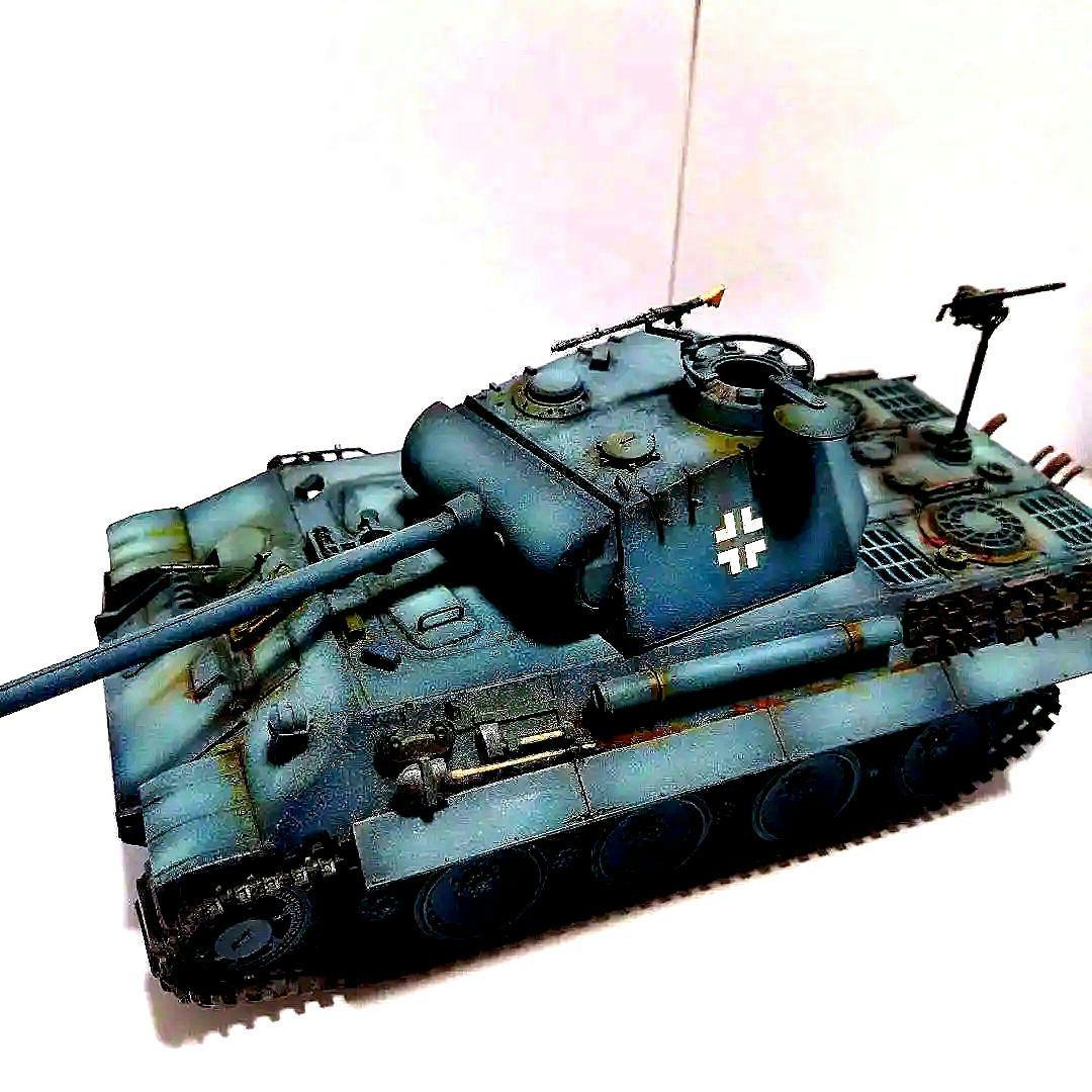 タミヤ　1/35プラモデル ドイツ パンター戦車（追加装甲板装備）塗装済み完成品
