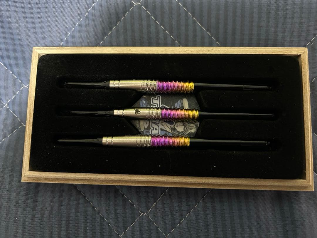 ダーツ　ティガ　スーパーノヴァ　フュージョン　Supernova 畦元隆成選手