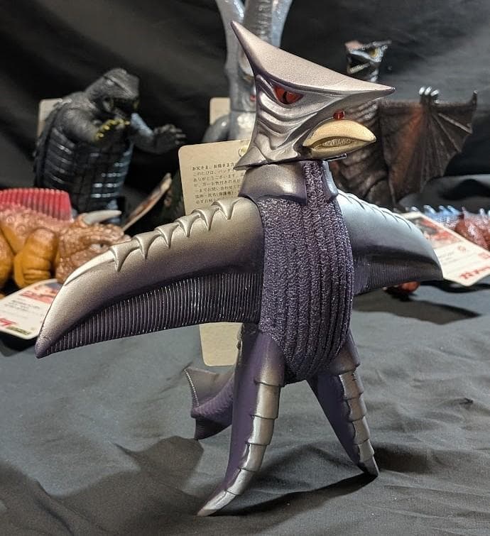 昭和ガメラ＆対戦怪獣（バンダイ）タグ付ソフビ コンプリート７体セット