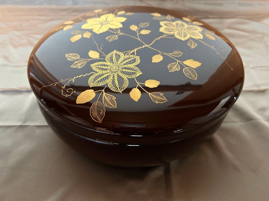 川連漆器茶びつ