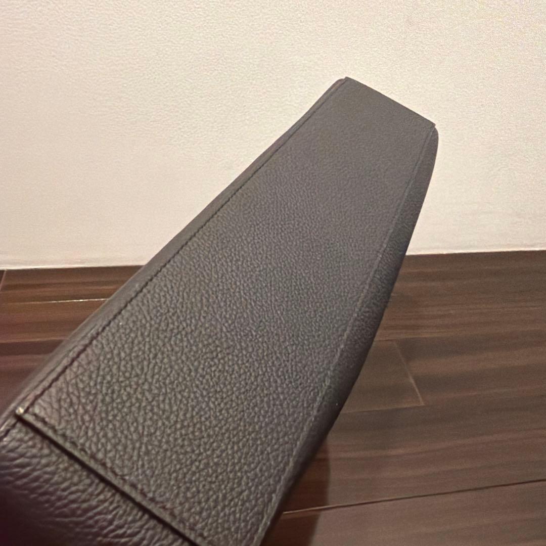 フェラガモ　ガンチーニ ブリーフケース　半額以下　付属品無し　定価37万円